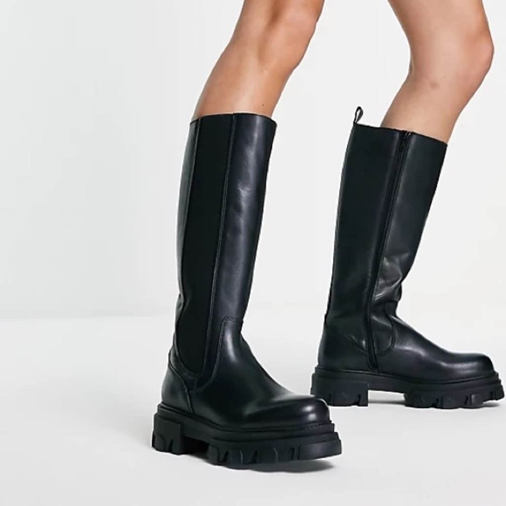 Steve Madden Esma Boots